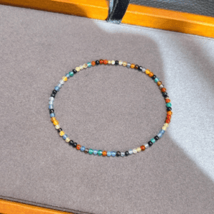 Simple delicate beaded chain bracelet for women, a versatile everyday style.
